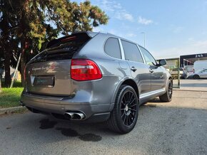 Predám  Porsche Cayenne Turbo Tiptronic - 4