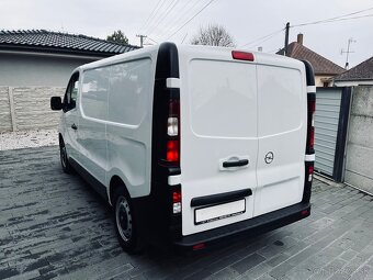 Opel Vivaro Kombi 1.6 CDTI BiTurbo 125k S&S L2H1 2900 - 4