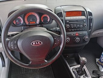 Kia Ceed 1.6. benzín - 4