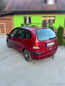 Renault scenic 1.9 dci 75 kW - 4