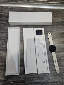 Apple Watch 8  45mm - 4