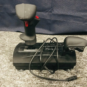 2x Joystick - 4