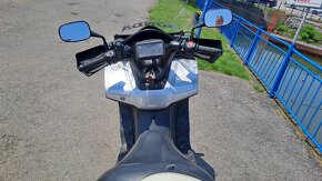 Honda silver wing 600 - 4