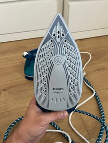 Parný generátor Philips PerfectCare Compact - 4