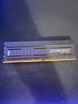 Predám 2x8gb DDR4 ram (nie je to kit) - 4