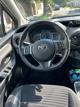 Toyota Yaris 1.5 Hybrid, automat - 4