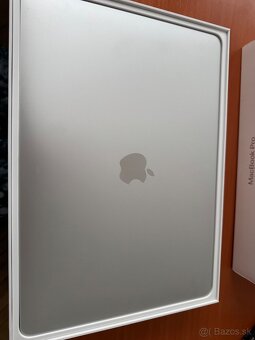 Apple MacBook Pro, r.2018 - slaba bateria - 4