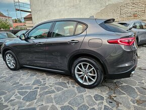 Alfa Romeo Stelvio 2.2 JTDM 210k Super AWD A/T - 4