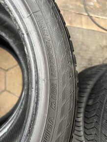 265/40 r18 101W  yokohama bluearth - 4