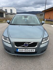 Predám Volvo V 50 2.0d 110kw rok2012 - 4