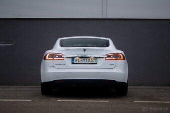 Tesla Model S 85D - 4