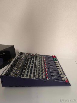 Midas DM 12, Mixážny pult, mix - 4