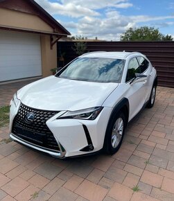 TOP STAV Lexus UX Business Edition - Hybrid 10/2020 - 4