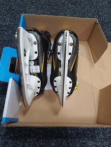 Bauer Supreme M5 Pro S22 Junior - 4