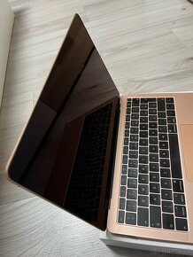 MacBook Air 13,3-inch Retina - 4