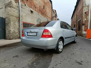 Toyota Corolla 1.4 VVT-i E12 sedan Linea Terra - 4