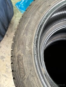 Zimne Pneu Goodyear Ultra Grip 215/55 R17 - 4