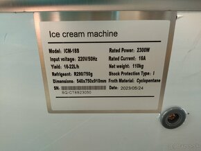 Stroj na točenú zmrzlinu 2300 W 18L 3-príchute. Úplne nový - 4
