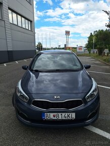 Predám automobil KIA CEED hatchback - 4