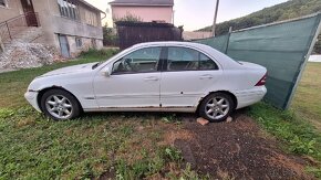 Mercedes Benz C240 - 4