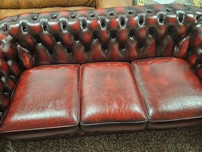 Chesterfield štýl,kožená dvojfarebná sedačka - 4