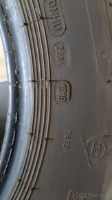 Predám 2ks pneu 335/80 R20 Dunlop terénne. - 4