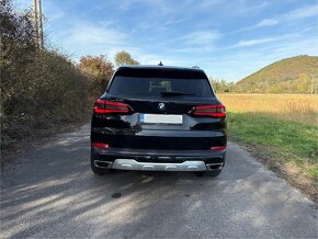 BMW X5 3,0D, r.2023 TOP výbava, 53 250€ bez DPH, 7 miest - 4