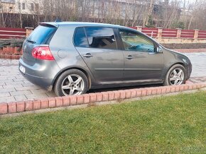 Golf 5 - 4