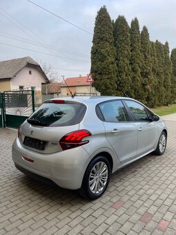 Peugeot 208 1.2 Benzin Puretech -// r.v 2016, 148912km -// - 4