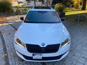 Škoda Superb Combi 2.0 TDI 110Kw 150ps Sportline DSG 2019 - 4