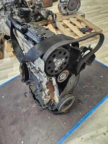 motor VW Skoda 1,6tdi CAY - 4