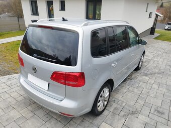 Volkswagen VW Touran 2.0 TDI 125kw Highline DSG - 4