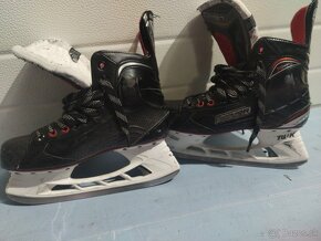 Predám korčule Bauer Vapor X500 SR - 4