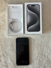 iPhone 15 Pro White Titanium 256 GB - 4