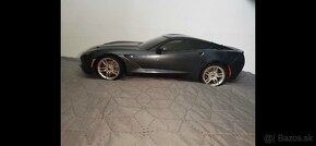 RC 1/10 Chevrolet Corvette Vaterra Ready-to-Run - 4