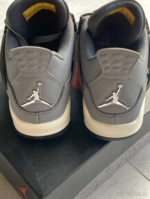 Jordan 4 Cool Grey - 4