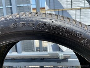 2. Pneu 255/35 r19 - 4