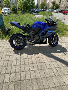 Yamaha r7 - 4