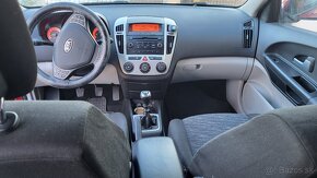 Kia Ceed 1.4 - 4