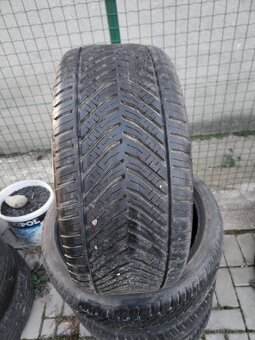 Predám zimné pneumatiky Kormoran 225/40R18 - 4