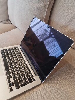 Predám Apple mac book pro model A 1508 r.2014 250GB - 4