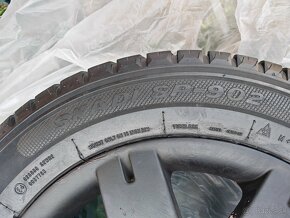 Predám zimné pneu na elektronoch 195/65 R16 C - 4