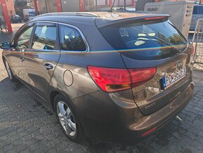 Predám Kia cee'd sw 1.6 gdi - 4