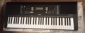 YAMAHA Keyboard - 4