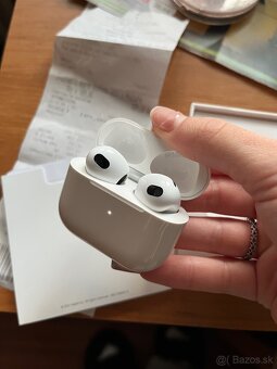 Apple AirPods 3 - 4