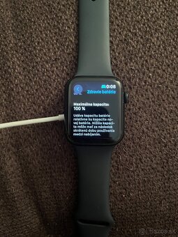 Apple Watch SE (gen 2) 44mm - 4