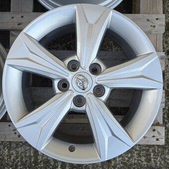 ORIGINÁL TOYOTA HLINÍKOVÉ DISKY 5x114,3 R17 - 4