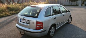 PREDÁM  ŠKODA FÁBIA 1,2 HTP - 4