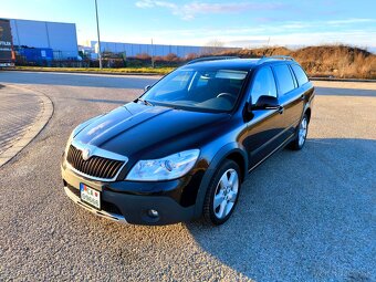 Škoda Octavia Combi 2.0 TDI Scout 4x4 - 4