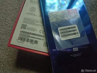 AKO NOVÉ Xiaomi Mi8 Lite 6/128 GB Aurora Blue - 4